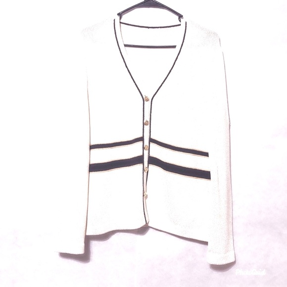 St John Knit Sweater V Neck Sweater Cardigan Cream. Size Medium. Classy Rare